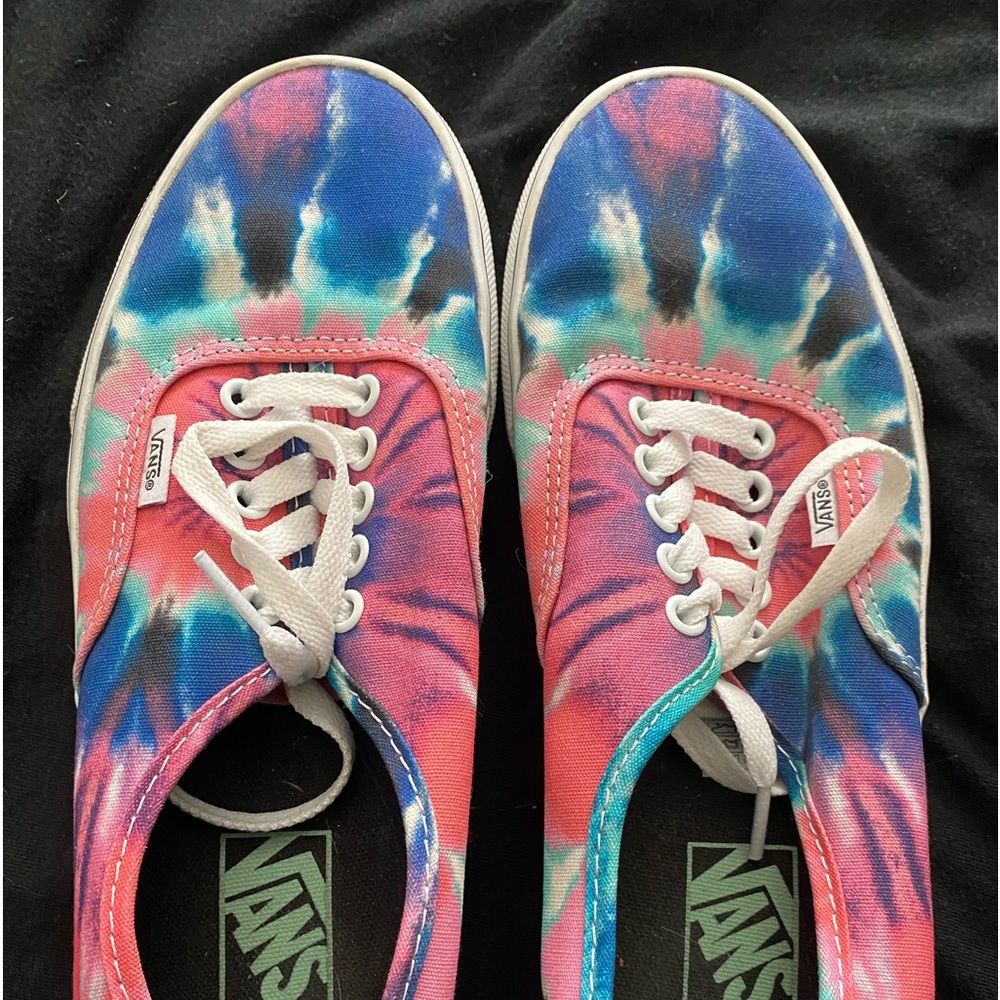 Tye dye Vans